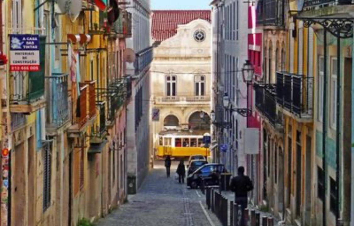 Love Inn Bairro Alto 4 Lisbon Exterior photo